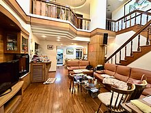 獨家|敦南第一景|林茵大道|樓中樓|坡車| 周家盈