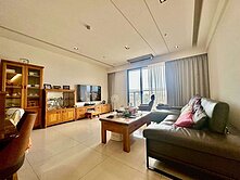 洽專員最便宜視野面水湳經貿！大３房室內４０雙平車