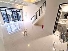 (汐止恩豪)推薦采采良品黃金店面1+2樓可加購車位