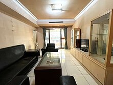  巨蛋商圈采華天三房車位★歡迎來電洽詢★