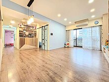 🌟北屯中國醫｜廍興公園｜精裝4房+獨立大車位🌟