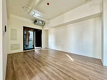 青海仰德美術獨特陽台進出三面採光美景3+1房平車