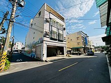 獨家專約萬巒鄉公所豬腳街正8米路大地坪電梯面寬店住