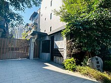 南興公園單元12~精緻4套房雙車電梯別墅~三年新屋