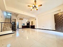 獨家奧林匹克雙車位花園別墅屋況良好免整理即可入住