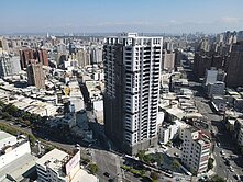 鼎山家樂福義享天地凌空高樓鑫空樹2房2衛車位美景