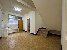 后里近車站屋後大空地門前停車透天~張衣宸