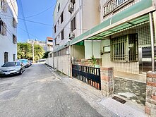 沙鹿前後臨路美透天別墅可三車