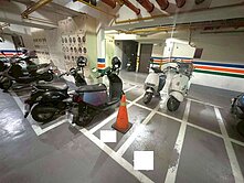 巨蛋商圈"美麗CITY"輕屋齡3房大樓