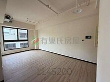 獨立大車位【飛時代｜邊間頂樓三房】