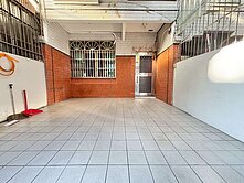 讚👍豐原家樂福🏀車庫停車💯帝王座向