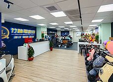 😎🩵三層金店面出租中出價即談😎🩵