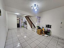 近中壢好市多透天+前院停車 中信妮姐