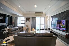 捷運左營高鐵．璟美．頂樓景觀．雙衛開窗．3房+平車