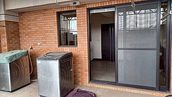 新光田向上院區朝南臨路雙車電梯別墅六套房