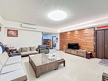 住商小高｜伍彩巴黎．絕美百坪電梯雙車別墅