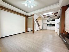 專售｜台中公園別墅｜震後輕屋齡｜前院車庫｜近一中