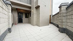 ２１遠薦∣✨【錢都】✨全新三房車+前後大露臺✨