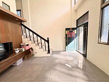 近國四旁｜靜巷免整理｜可双車透天