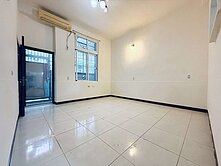 內惟近美術館買下透天 微整理即可入住四套房絕好機會