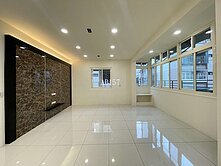 捷運徐匯中學站邊間採光通風