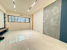 超值電梯四房車