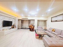 十八甲🍎美麗羅浮裝潢可塑六房車🍎住商黃媮琦