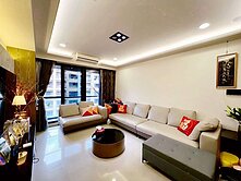 桃大泰極邊間4房車廣豐商圈旁