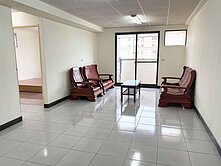 蘭潭國小DC二房華廈