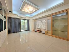 上閤築露臺雙主臥四房附雙車/單坪３５萬(含露臺)