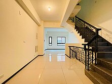 比實登低百萬💖富宇大地💖全新雙車位別墅1480