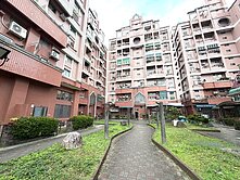 頭城黃金海岸山景2房車位華廈~台灣房屋婕如~小豬