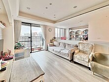 成功大道外棟❗美裝潢3+1房連號雙平車