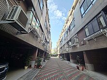 近仁德交流道優質社區整新裝潢雙車墅