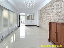 急售 蓮池潭旁全新重建邊間寧靜透天宅