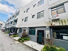 近礁溪市區全新電梯透天