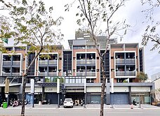 虎尾寮20米路大地坪雙車墅