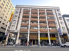 文化中心四大房雙陽台可租平車優質華廈