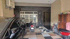 大坪頂特區大面寬電梯雙車墅