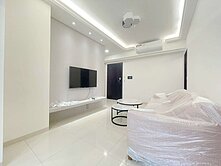 鼎山家樂福️美裝潢2房2衛2陽台+車位