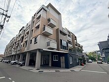 長億國小旁臨路大地坪角間三車店墅