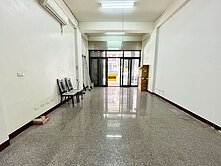 信實泡泡🔥大里稀有震後臨路店墅