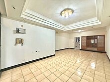 🎖️卓悦聯盟🎖️很想賣!中港路通風3房3樓美寓