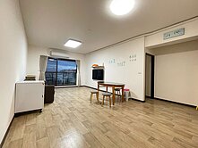 櫻花博公園稀有四房車