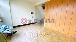 平鎮區義民路招財進寶核心臨路透天店面