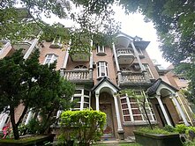 近央大麒麟山莊雙車別墅