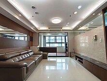 亞灣經貿區民權國小~陽光情人三房平車