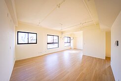 NI獨家★駁二特區全新景觀2+1房雙衛+車位A6棟