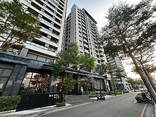 本棟最便宜!華鳳特區上河國景觀超值漂亮四房平車