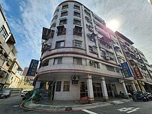 近衛武營雙捷運｜大空間店住三角窗1+夾+地下室